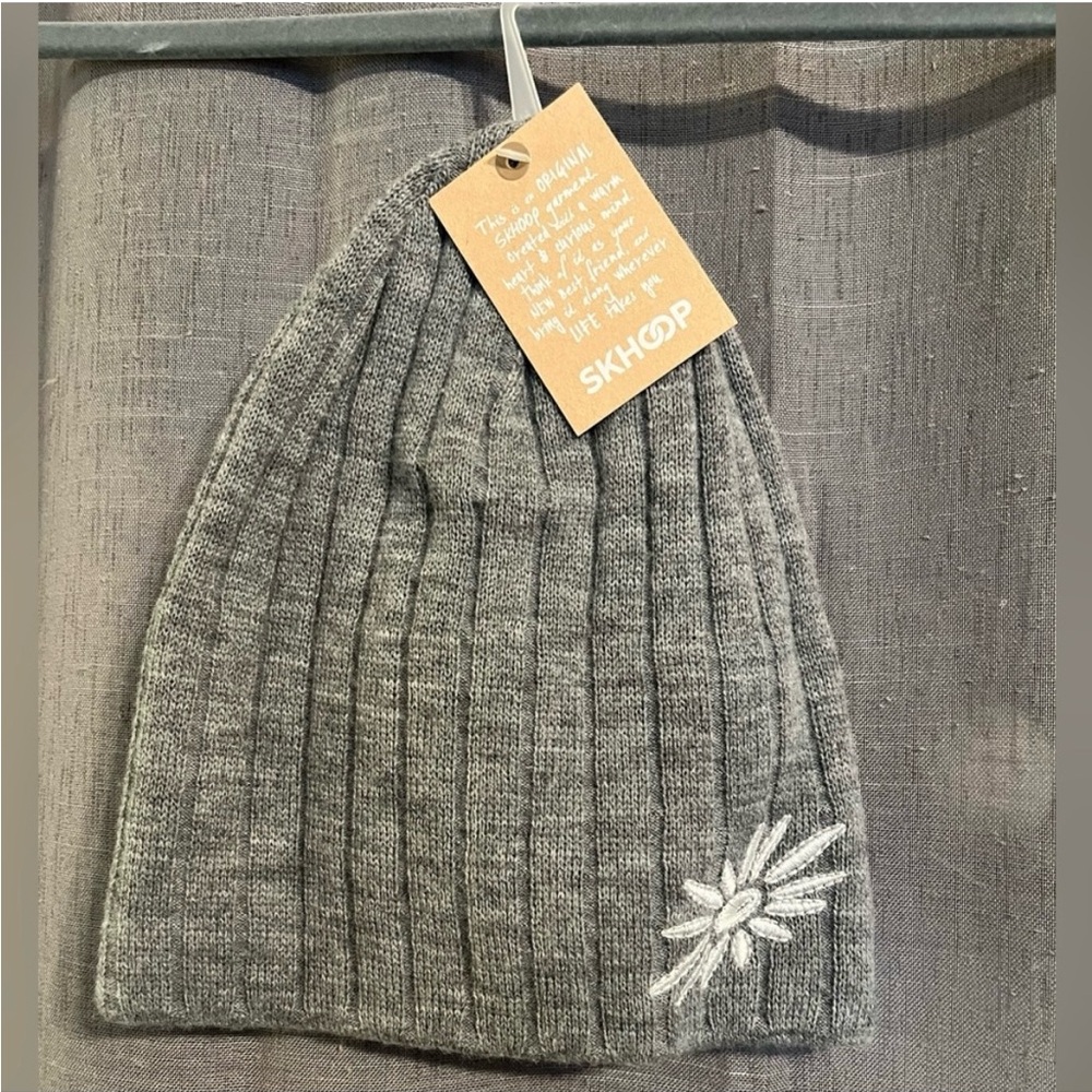 Skhoop Original Beanie, NWT